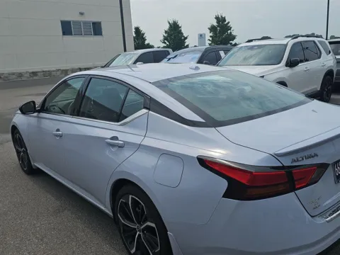 Another view of 2023 Nissan Altima 2.5 SR for sale in Alcoa, TN at Airport Honda