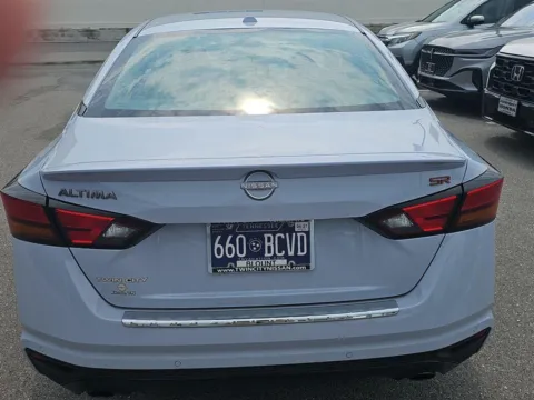 More photos of 2023 Nissan Altima 2.5 SR at Airport Honda, TN