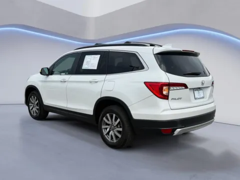 More photos of 2020 Honda Pilot EX-L at Airport Honda, TN