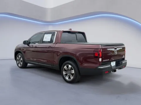 More photos of 2019 Honda Ridgeline RTL-T at Airport Honda, TN
