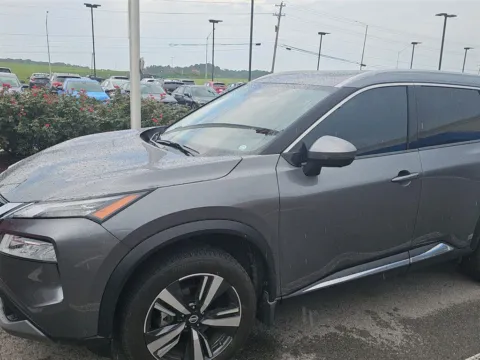 Gray 2021 Nissan Rogue SL for sale in Alcoa, TN
