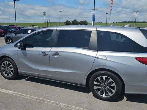 Photos of 2024 Honda Odyssey EX-L for sale in Alcoa, TN at Airport Honda