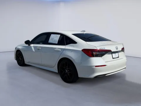 More photos of 2022 Honda Civic Sedan Sport at Airport Honda, TN