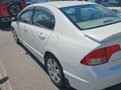 More photos of 2010 Honda Civic Sdn LX at Airport Honda, TN