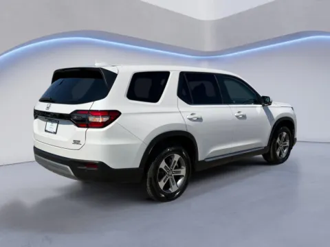Another view of 2025 Honda Pilot EX-L for sale in Alcoa, TN at Airport Honda