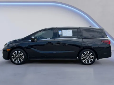 More photos of 2025 Honda Odyssey Elite at Airport Honda, TN