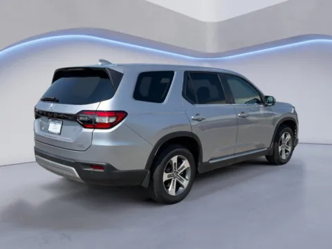 Another view of 2025 Honda Pilot EX-L for sale in Alcoa, TN at Airport Honda