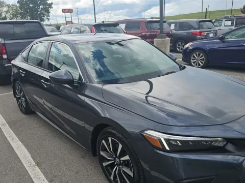 More photos of 2024 Honda Civic EX-L at Airport Honda, TN