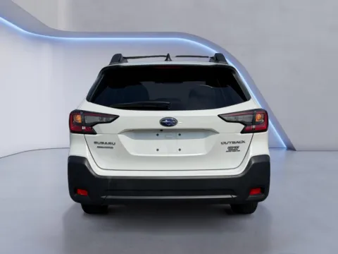 More photos of 2023 Subaru Outback Premium at Airport Honda, TN
