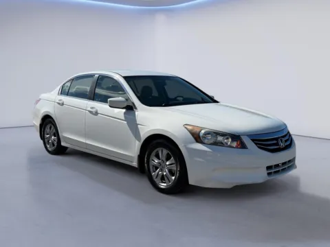 White 2012 Honda Accord Sdn SE for sale in Alcoa, TN