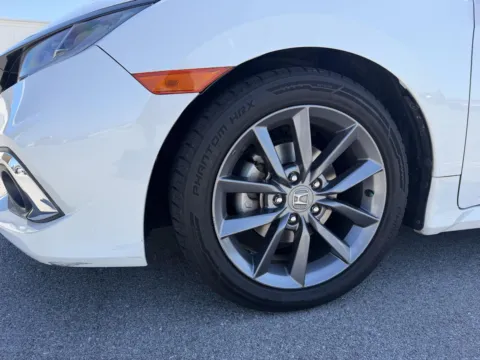 More photos of 2019 Honda Civic Sedan EX at Airport Honda, TN