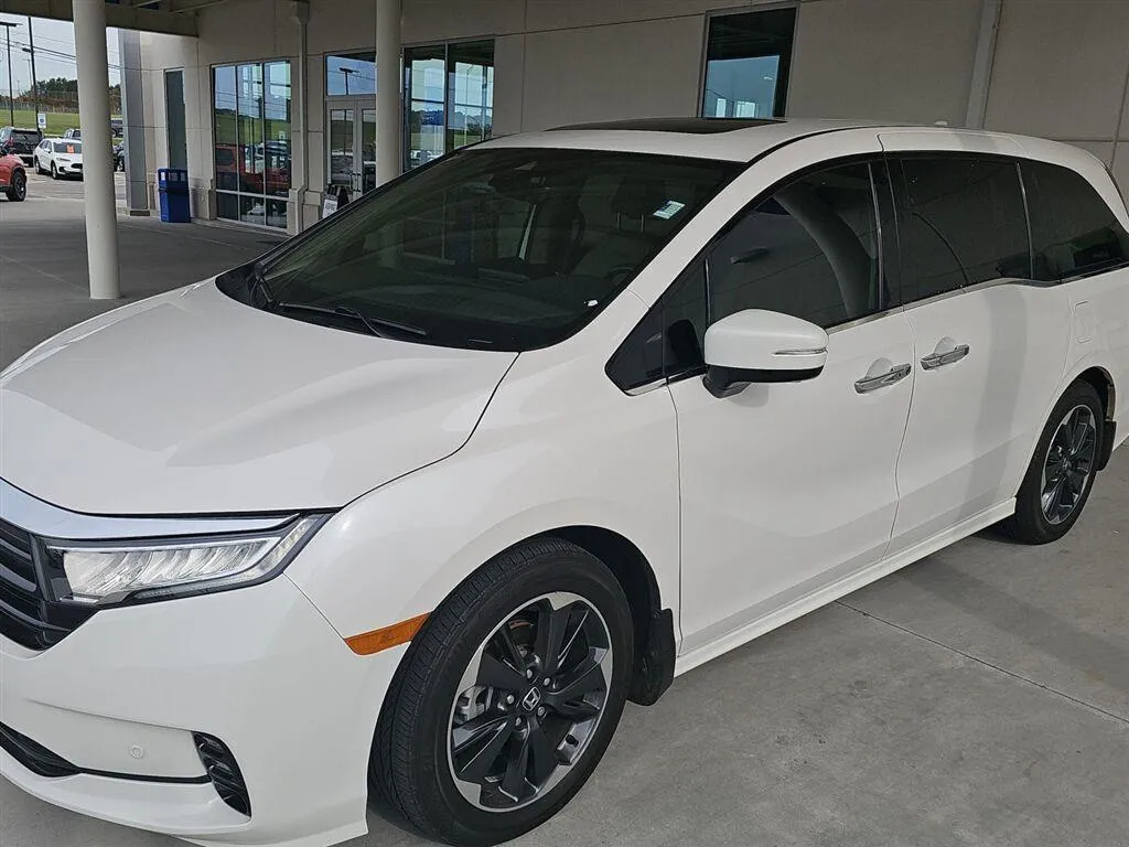 White 2024 Honda Odyssey Elite for sale in Alcoa, TN