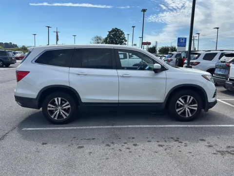 More photos of 2018 Honda Pilot EX at Airport Honda, TN
