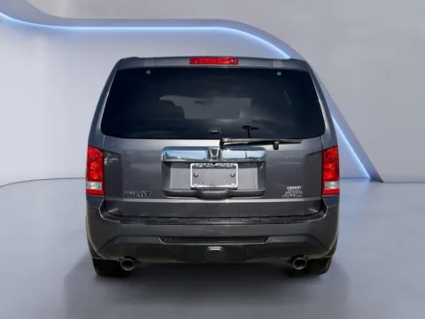 More photos of 2014 Honda Pilot EX-L at Airport Honda, TN