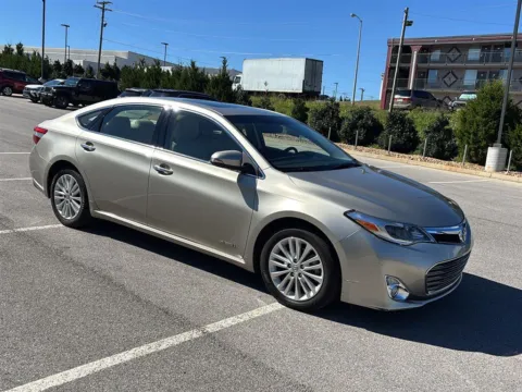 More photos of 2014 Toyota Avalon Hybrid XLE Touring at Airport Honda, TN