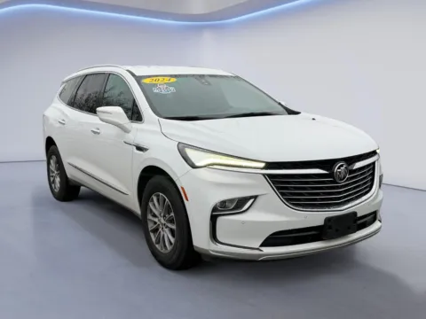White 2024 Buick Enclave Premium for sale in Knoxville, TN