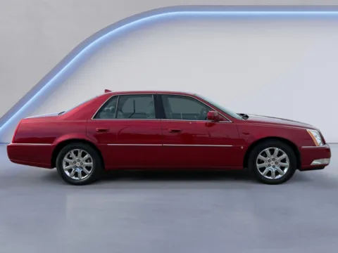 Photos of 2009 Cadillac DTS w/1SB for sale in Knoxville, TN at Cadillac of Knoxville