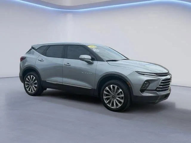 Gray 2024 Chevrolet Blazer Premier for sale in Knoxville, TN