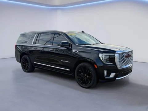 Black 2021 GMC Yukon XL Denali for sale in Knoxville, TN
