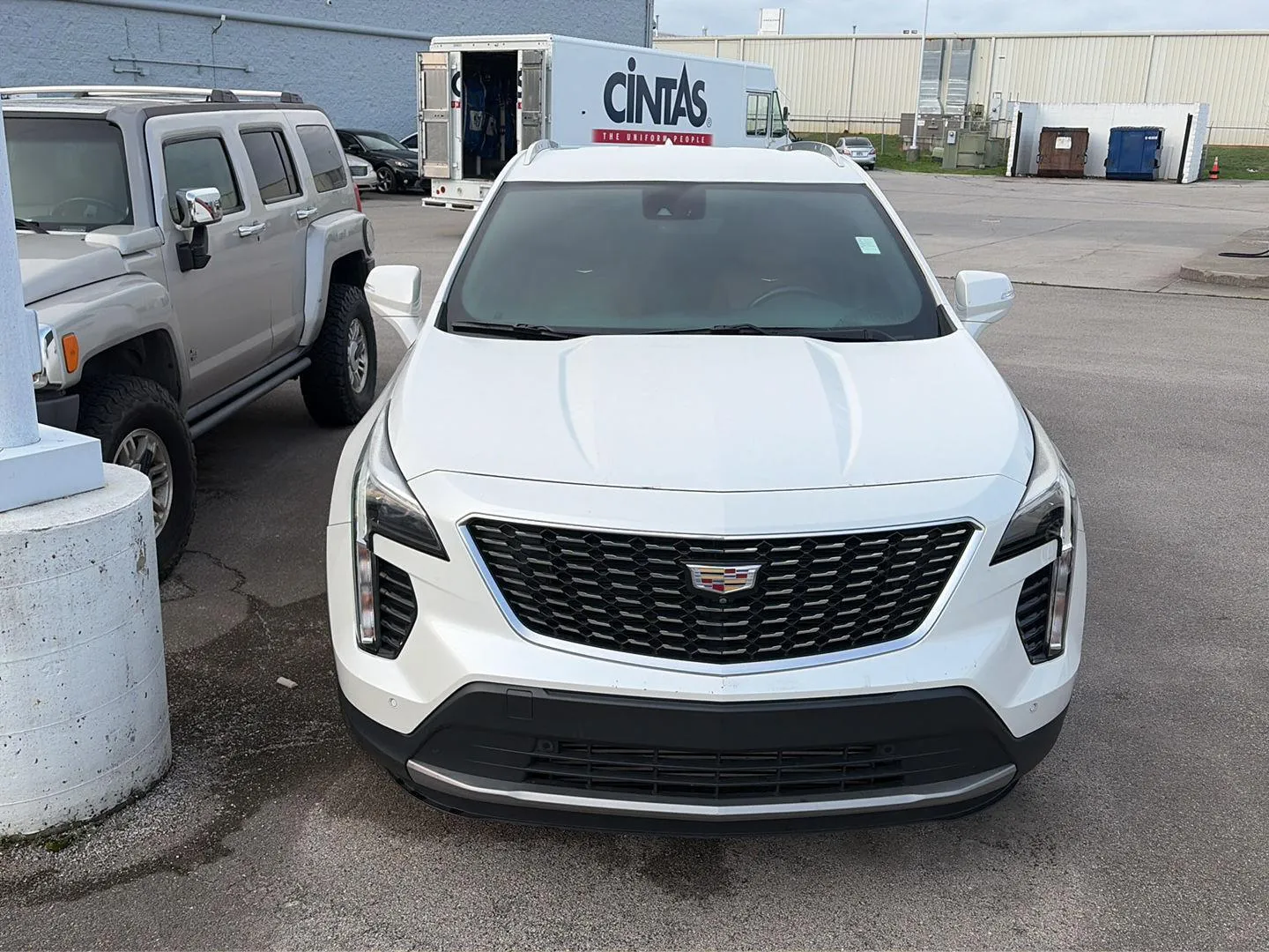 White 2022 Cadillac XT4 FWD Premium Luxury for sale in Knoxville, TN