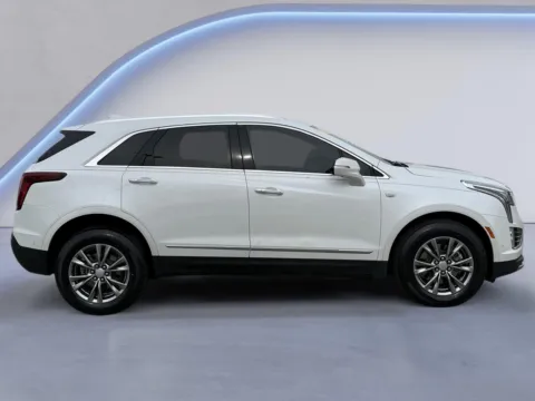 Photos of 2021 Cadillac XT5 FWD Premium Luxury for sale in Knoxville, TN at Cadillac of Knoxville