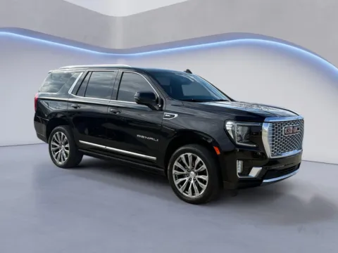 Black 2021 GMC Yukon Denali for sale in Knoxville, TN