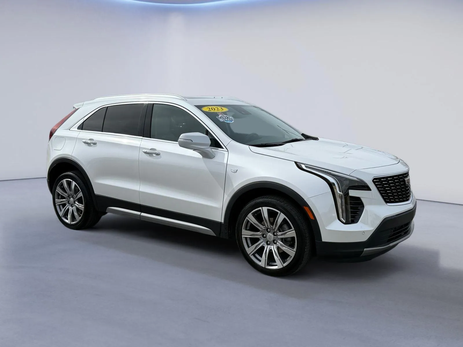 White 2023 Cadillac XT4 AWD Premium Luxury for sale in Knoxville, TN