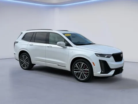 White 2024 Cadillac XT6 AWD Sport for sale in Knoxville, TN