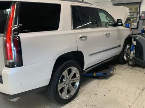 White 2018 Cadillac Escalade Platinum for sale in Knoxville, TN