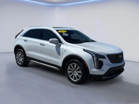 White 2021 Cadillac XT4 FWD Premium Luxury for sale in Knoxville, TN