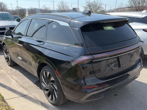 More photos of 2024 Lincoln Nautilus Black Label at Cadillac of Knoxville, TN