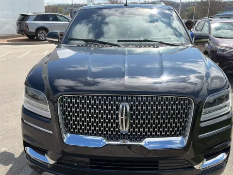 Black 2021 Lincoln Navigator Reserve for sale in Knoxville, TN
