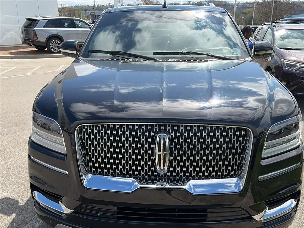 Black 2021 Lincoln Navigator Reserve for sale in Knoxville, TN