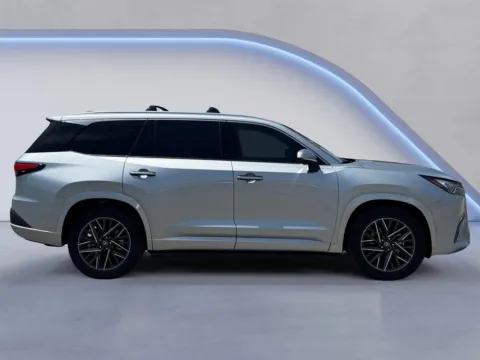 Photos of 2025 Lexus TX 350 Premium for sale in Knoxville, TN at Cadillac of Knoxville