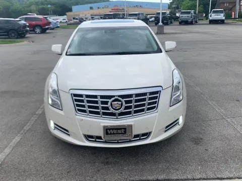 White 2013 Cadillac XTS Luxury for sale in Knoxville, TN