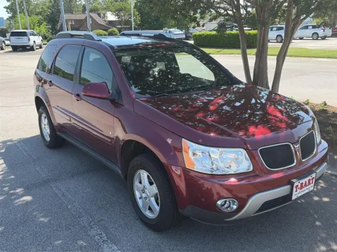Red 2009 Pontiac Torrent BASE for sale in Knoxville, TN