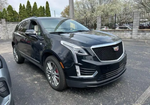 Black 2023 Cadillac XT5 AWD Sport for sale in Knoxville, TN