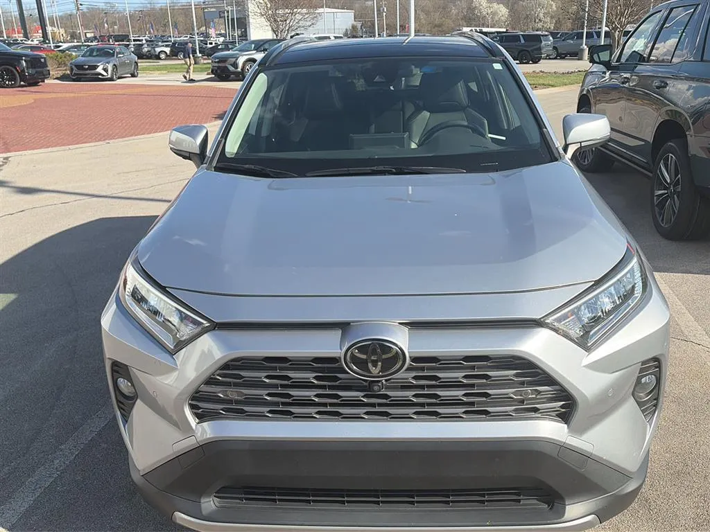 Silver 2019 Toyota RAV4 Limited for sale in Knoxville, TN