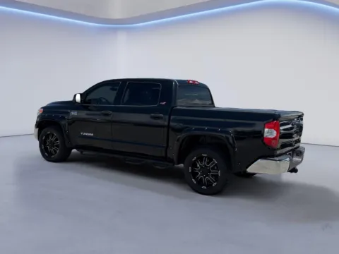 More photos of 2015 Toyota Tundra Truck SR5 at Cadillac of Knoxville, TN