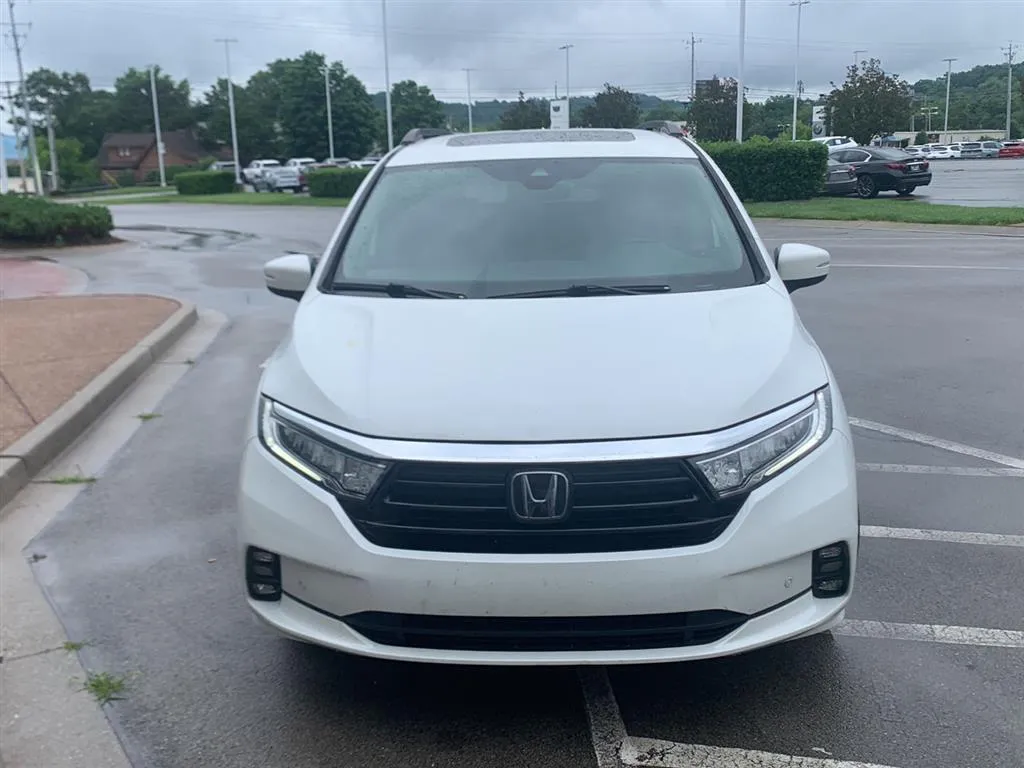 White 2022 Honda Odyssey Elite for sale in Knoxville, TN