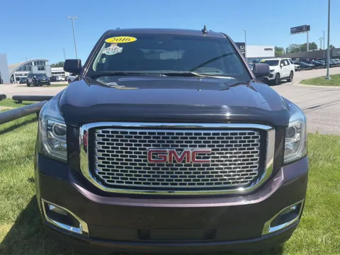 Black 2016 GMC Yukon Denali for sale in Knoxville, TN