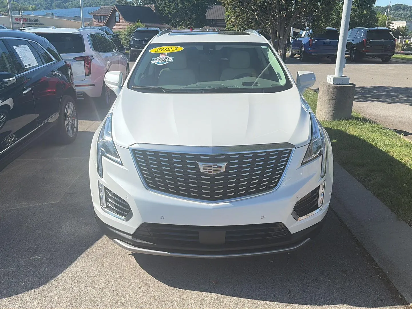 White 2023 Cadillac XT5 AWD Premium Luxury for sale in Knoxville, TN