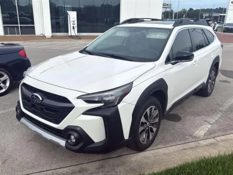 White 2024 Subaru Outback Limited for sale in Knoxville, TN
