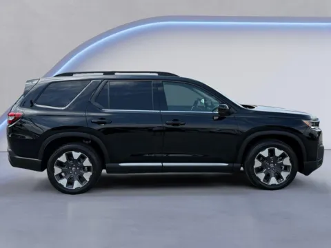Photos of 2026 Honda Pilot Elite for sale in Knoxville, TN at Cadillac of Knoxville