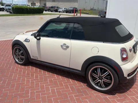More photos of 2015 MINI COOPER Cooper S at Cadillac of Knoxville, TN