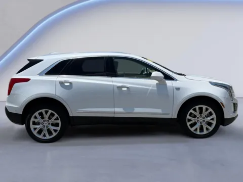 Photos of 2017 Cadillac XT5 Platinum AWD for sale in Knoxville, TN at Cadillac of Knoxville
