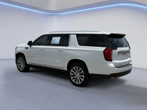 More photos of 2022 GMC Yukon XL Denali at Cadillac of Knoxville, TN