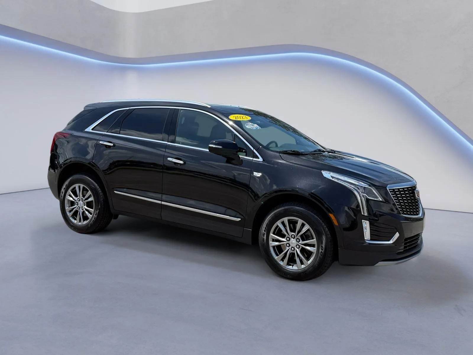 Black 2023 Cadillac XT5 AWD Premium Luxury for sale in Knoxville, TN
