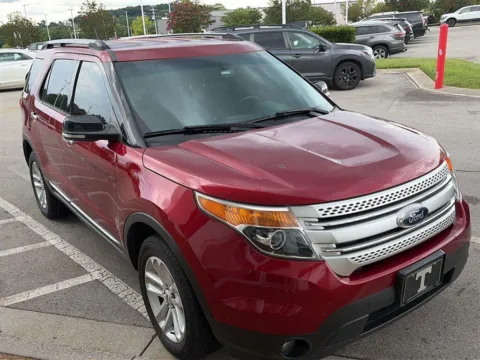Photos of 2013 Ford Explorer XLT for sale in Knoxville, TN at Cadillac of Knoxville