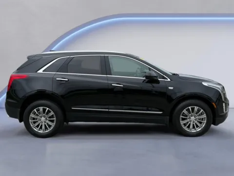 Another view of 2017 Cadillac XT5 Luxury AWD for sale in Knoxville, TN at Cadillac of Knoxville